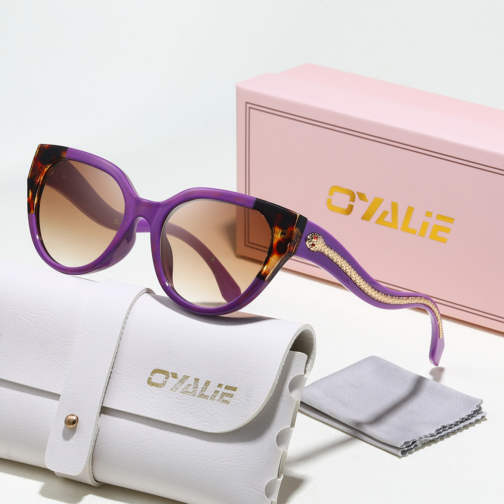 Oyalie Women's Fashionable Cat - огляд і ціна Streetwear Brand With Eye